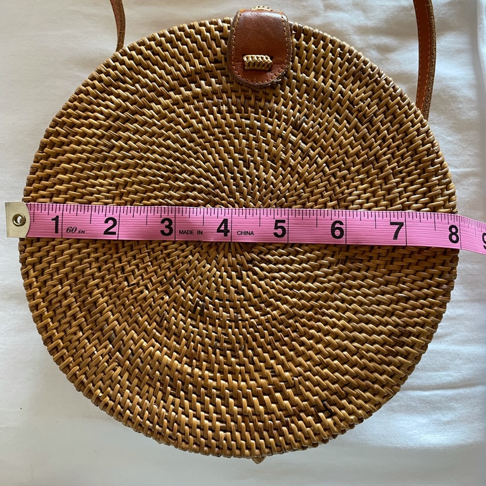 Round shoulder bad (Faithful the brand)